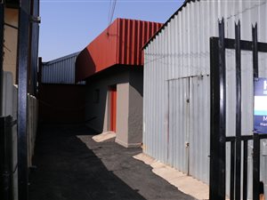 900 m² Commercial space in Elsburg