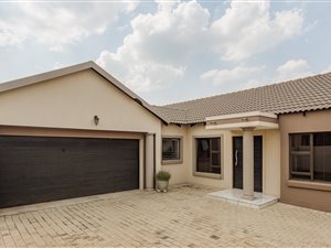3 Bed House in Thatchfield
