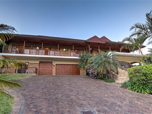 4 Bed House in La Concorde