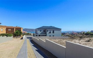 3 Bedroom House in Myburgh Park