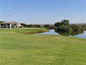1020 m² Land available in Pebble Rock