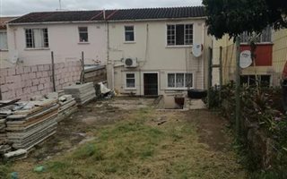 3 Bedroom Duplex in Longcroft