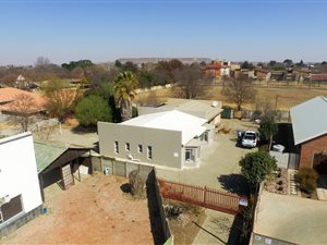 3 Bed Cluster in Standerton