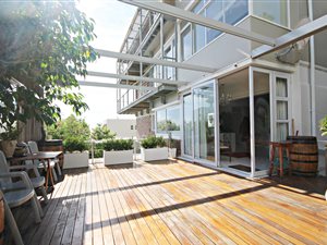 2 Bed Apartment in Sea Point
