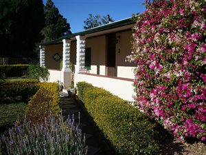 3 Bedroom House in Graaff Reinet