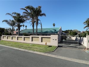 4 Bed House in Gonubie