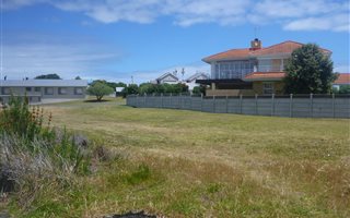 595 m² Land available in Franskraalstrand