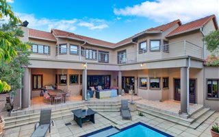 5 Bedroom House in Featherbrooke Estate