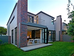 3 Bed Townhouse in Bedfordview