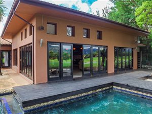 5 Bed House in Pecanwood