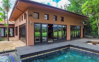 5 Bedroom House in Pecanwood