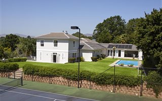 5 Bedroom House in Constantia Upper