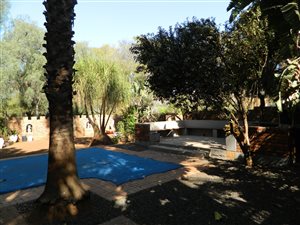 Commercial space in Theresa Park