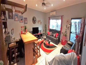 2 Bed House in Oudtshoorn Central