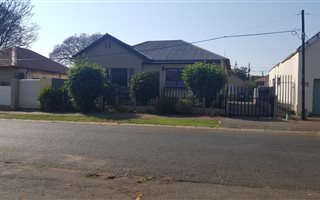 2 Bedroom House in Newlands