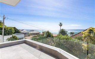 3 Bedroom Apartment in Bantry Bay