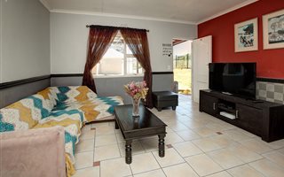 2 Bedroom Townhouse in Goedemoed