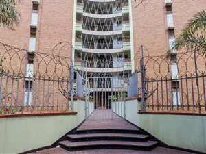 3 Bed Apartment in Glenwood