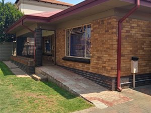 3 Bed House in Krugersdorp West