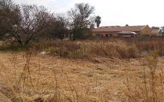 744 m² Land available in Orkney