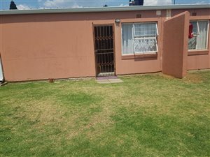2 Bed Townhouse in Naturena