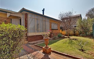 3 Bedroom House in Westdene