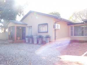 4 Bed House in Clubview