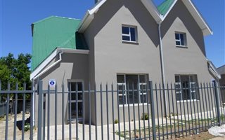 558 m² Office Space in King Williams Town