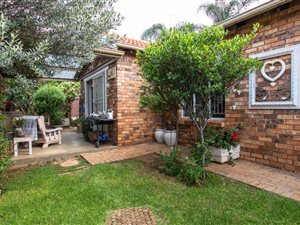 3 Bed Simplex in Willowbrook