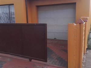 5 Bed House in Sebokeng Zone 14