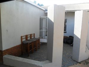 1 Bed Apartment in Silverton