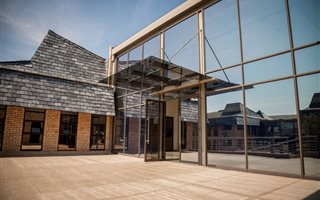 258 m² Office Space in Hurlingham