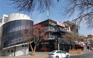 160 m² Retail Space in Greenside