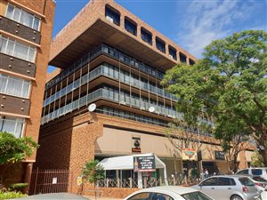 235 m² Commercial space in Hatfield