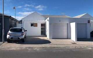 2 Bedroom House in Parklands North