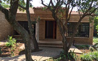 4 Bedroom House in Ninapark