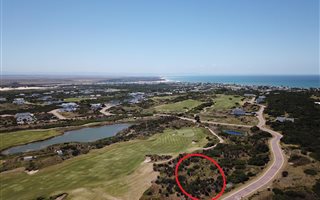 1398 m² Land available in St Francis Links