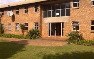 494 m² Office Space in Springs Central