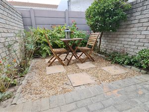 1 Bed Apartment in Tableview