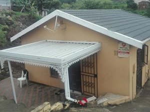 2 Bedroom House in Newlands East
