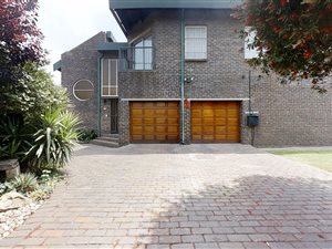 5 Bed House in Farrarmere