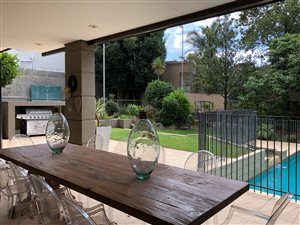 4 Bed House in Oaklands