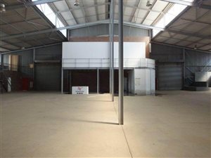 1070 m² Industrial space in Robertville