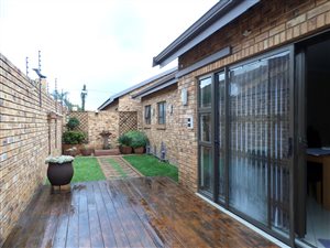 3 Bed Cluster in New Redruth
