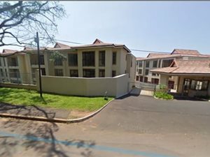 2 Bed Apartment in Illovo Beach