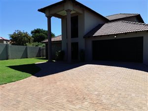 3 Bed House in Doringkruin