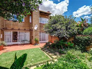 3 Bed Townhouse in Constantia Kloof