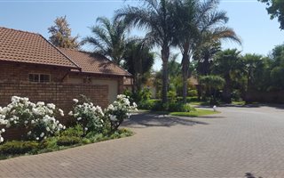 3 Bedroom Townhouse in Eldoraigne