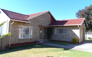 3 Bedroom House in Mackenzie Park
