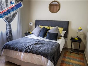 2 Bed Apartment in Protea Glen
